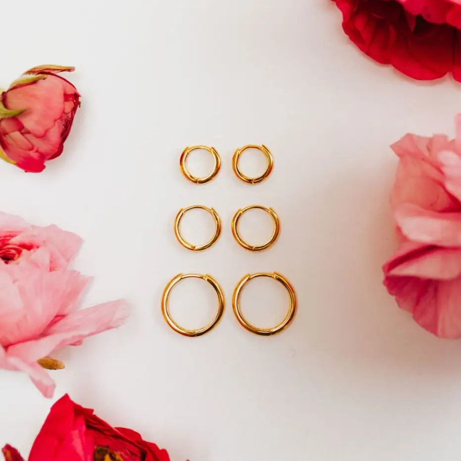 Olivia Essential Hoop Earrings